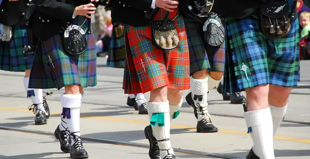 kilts_on_parade_1050x700